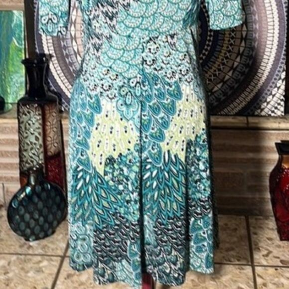 Connected Petite Peacock Print Twisted Front Dress 12P MUST BUNDLE - Picture 5 of 8